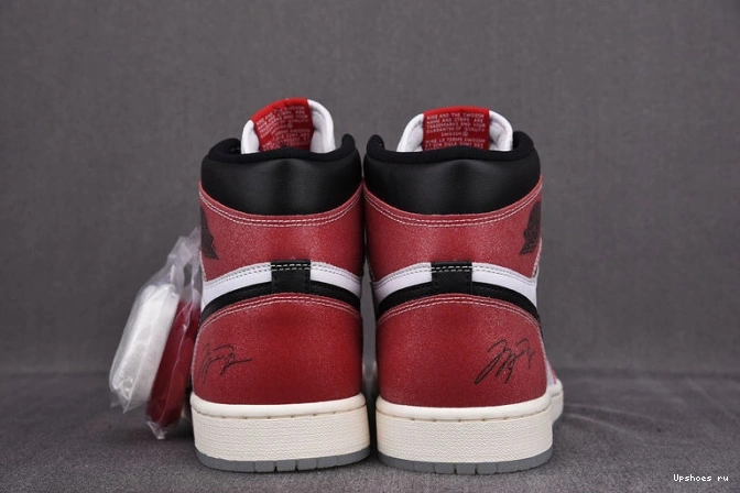 Retro Air Room Trophy High Jordan Chicago 1 DA2728-100 0718